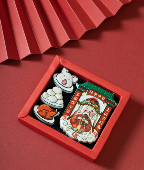Chinese-style God of Wealth refrigerator magnets, three-dimensional cartoon magnetic stickers, creative Kitchen God magnetic stickers, trendy Chinese cultural and creative souvenirs